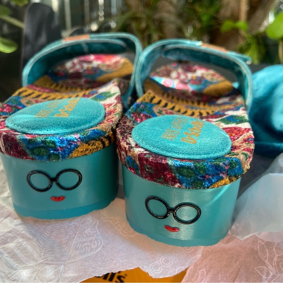 DR. SCHOLL'S Tiger Original Iris Apfel Collaboration Velvet Sandals/Clogs. NWT - Picture 9 of 16